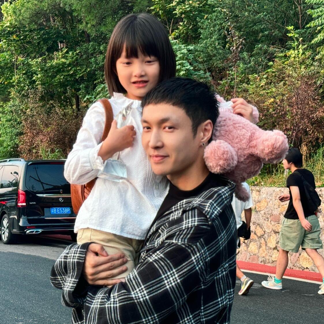 zyxmint's tweet image. they were so cute