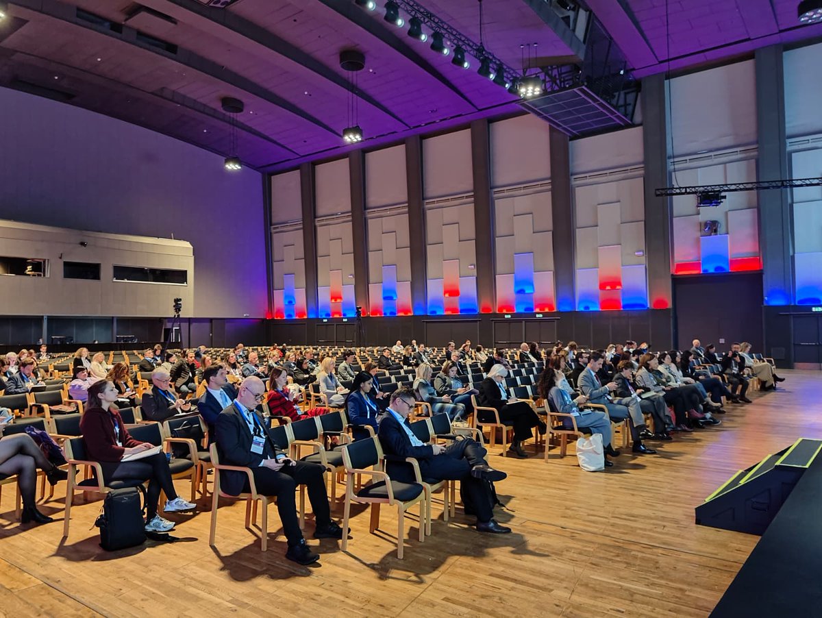 EEN_EU's tweet image. 🔴 Live at #EEN2025

🌍 With global markets evolving, we&apos;re looking with Natalia Martínez Páramo from @EU_EISMEA at how we support SMEs in making the most of FTAs, exploring new markets and strengthening their global strategy. 📘

#EENCanHelp @EU_Growth