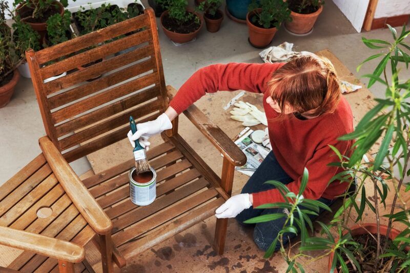 Winter is well underway, which may lead you to think that your garden tasks have come to an end until next year. There's one maintenance must that should never be skipped as the cooler weather sets in however. Discover more here... ecochoice.co.uk/protecting-tim…