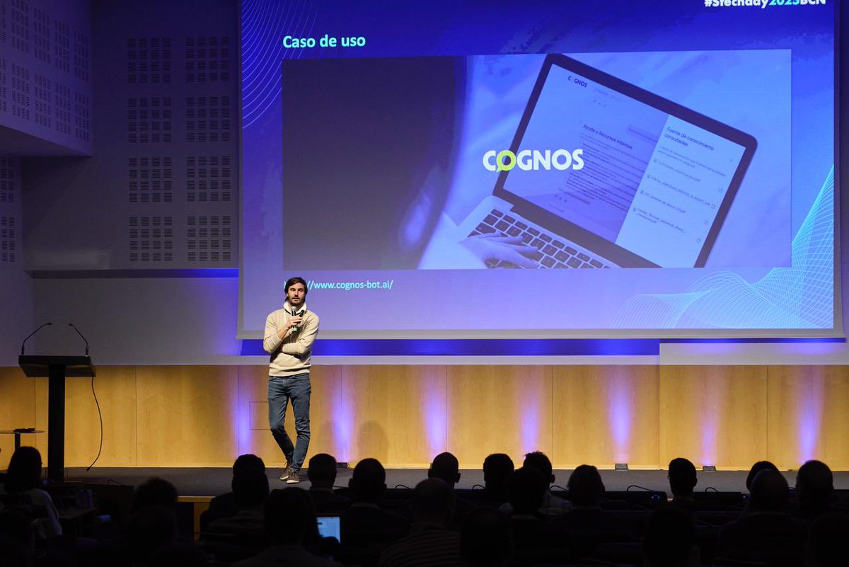 plainconcepts's tweet image. Evgeny Predein ha presentado la sesión “La IA como infraestructura de valor”, destacando cómo la IA ha pasado de ser una herramienta puntual a convertirse en una infraestructura clave para la innovación y la ventaja competitiva. 💡

#STechDay2025bcn