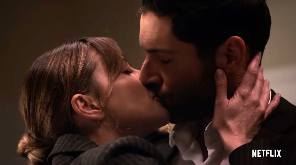 devildredd's tweet image. allé une petite chanson sur Lucifer and Chloe - Our bodies possessed, animated by a diabolical trance!
#lucifer #chloe #opening #music
youtu.be/NSus7osYwmc?si…