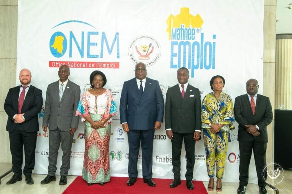 HTondo243's tweet image. #RDC || Le 3 avril 2024, lors de la Matinée de l’emploi à Kinshasa, M. Tshisekedi a promis de créer 6,4 millions d’emplois en cinq ans, soit 1,28 million par an. Un an plus tard, combien d’emplois ont réellement été créés pour l’exercice 2025 ?