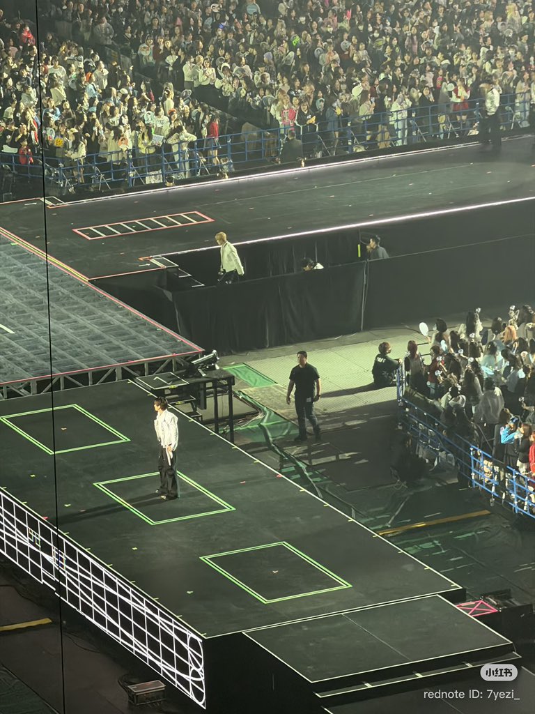 wonudupe's tweet image. MINGYU AND JUN DROVE 2 CARS FOR TODAY&apos;S OPENING IN NAGOYA WTF ARE THOSE FERRARIS???? DAAAAAAAAMN 🥵