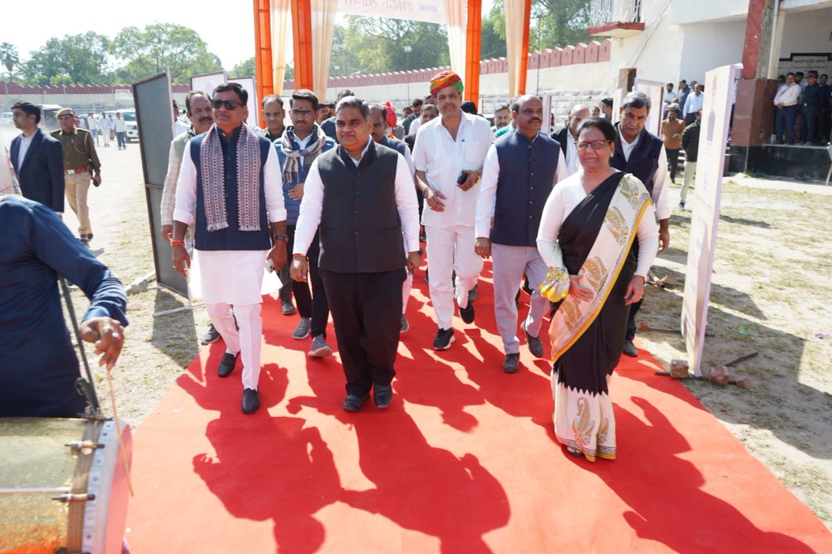 SSSnIYCRaj's tweet image. दिनांक 14-16.11.2025 तक उदयपुर संभाग मे सहकार मेला 2025 का आयोजन किया गया| मेले का शुभारंभ माननीय सहकारिता मंत्री श्री @DakMla द्वारा किया गया|
@MinOfCooperatn @amitshah
@BhajanlalBjp #IYC2025 #sahkarsesamriddhi