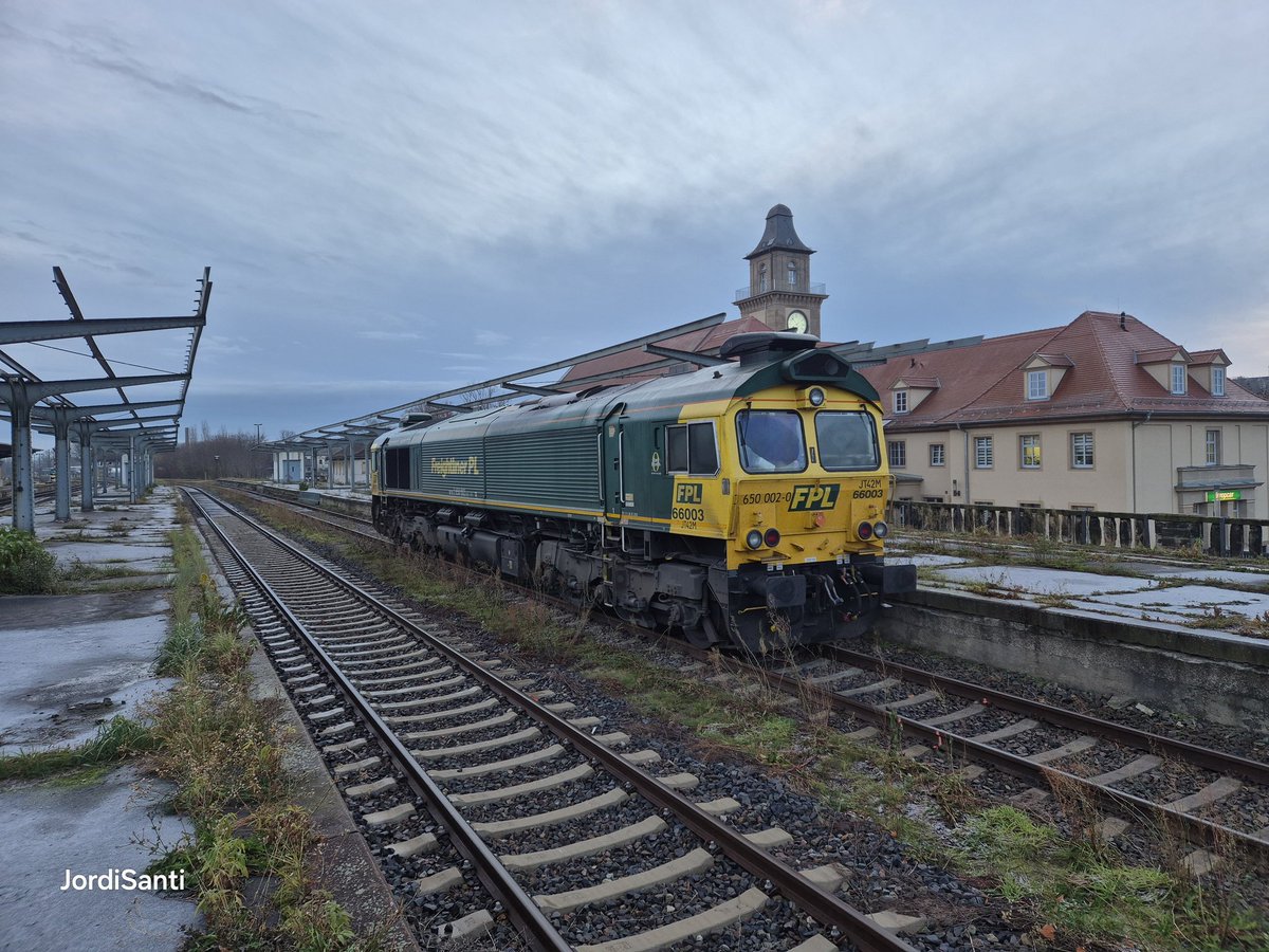 jordasso1's tweet image. Class66 de #FreightlinerPL estacionada en Zeitz #sajoniaanhaldt, el 25/11/25 #dieselpower #generalmotors #emd