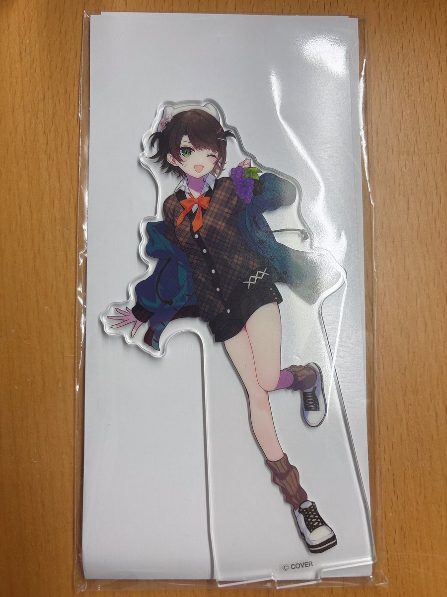 セブイレのアクスタ買えました！
秋って感じしてて良き！なお、今年も残すところあと1ヶ月な模様…
#大空スバル #BIG3