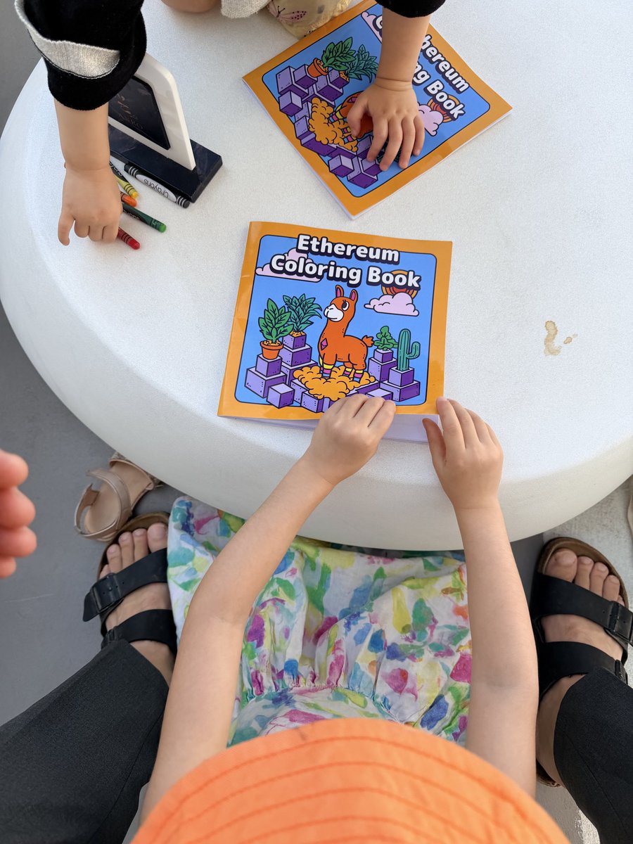 Snapcrackle's tweet image. Ethereum colouring book is a hit!