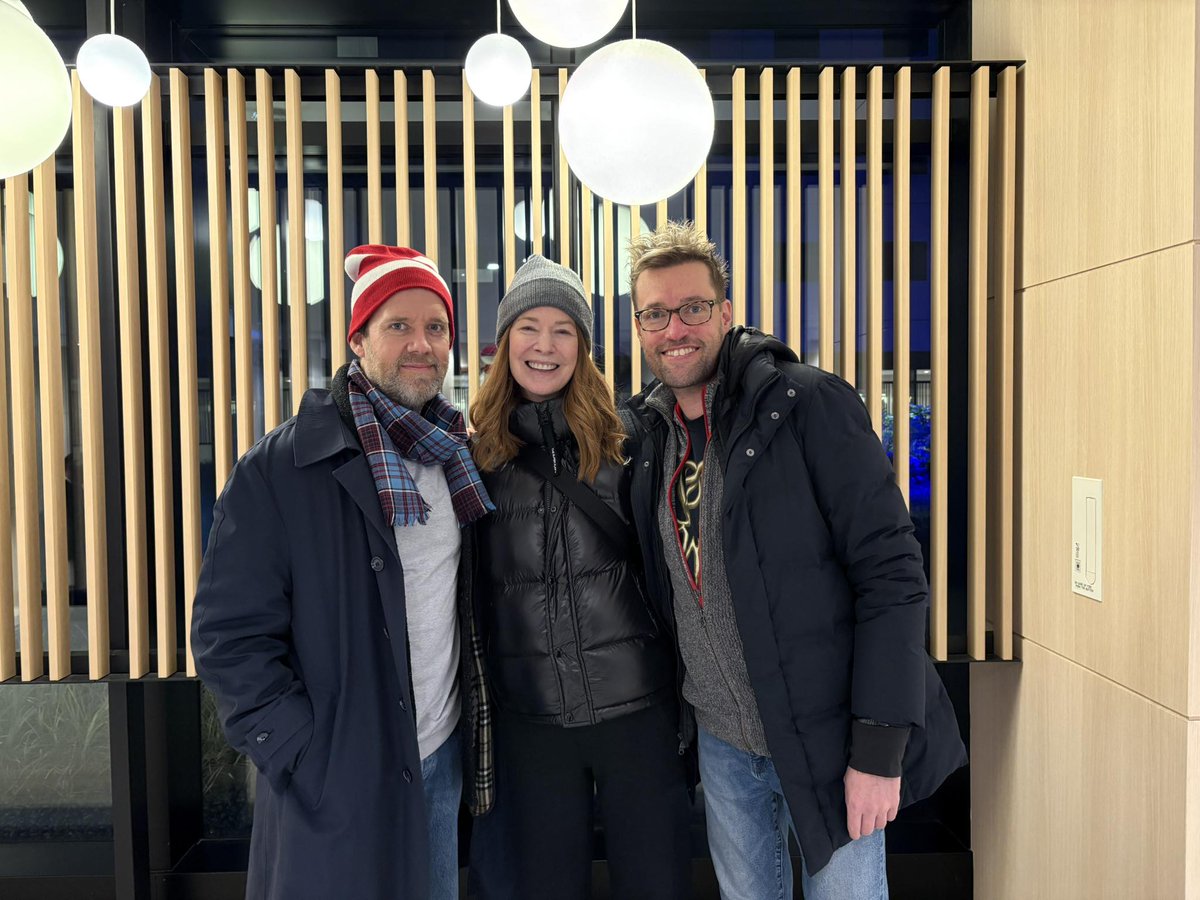 【ケルティック・クリスマス】先ほど、キャラ・バトラー、ジョン・ピラツキ、ダン・ステイシーの３人が無事に来日しました。皆んな、元気です。この後、すぐにシャロン・シャノン一行ととネイサン・ピラツキが来日します。明後日の福井公演を皮切りに「ケルティック・クリスマス」ツアーがスタート！