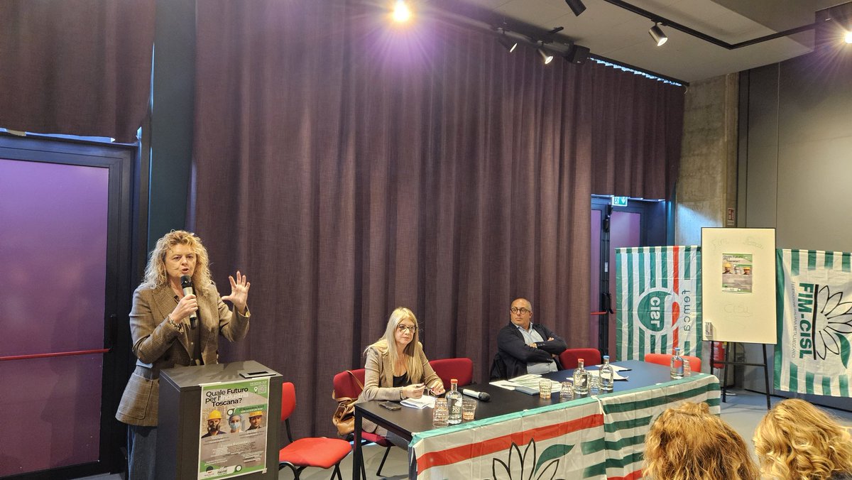 CislToscana's tweet photo. Si parla del futuro dell'industria toscana stamani a Firenze con #Fim e @FEMCATOSCANA, imprese e istituzioni della @regionetoscana. https://t.co/yWU0a5Zzdq