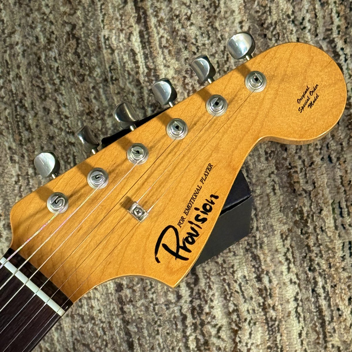 これは純テレキャスター👮】 カスタムオーダーされたProvision製ギター