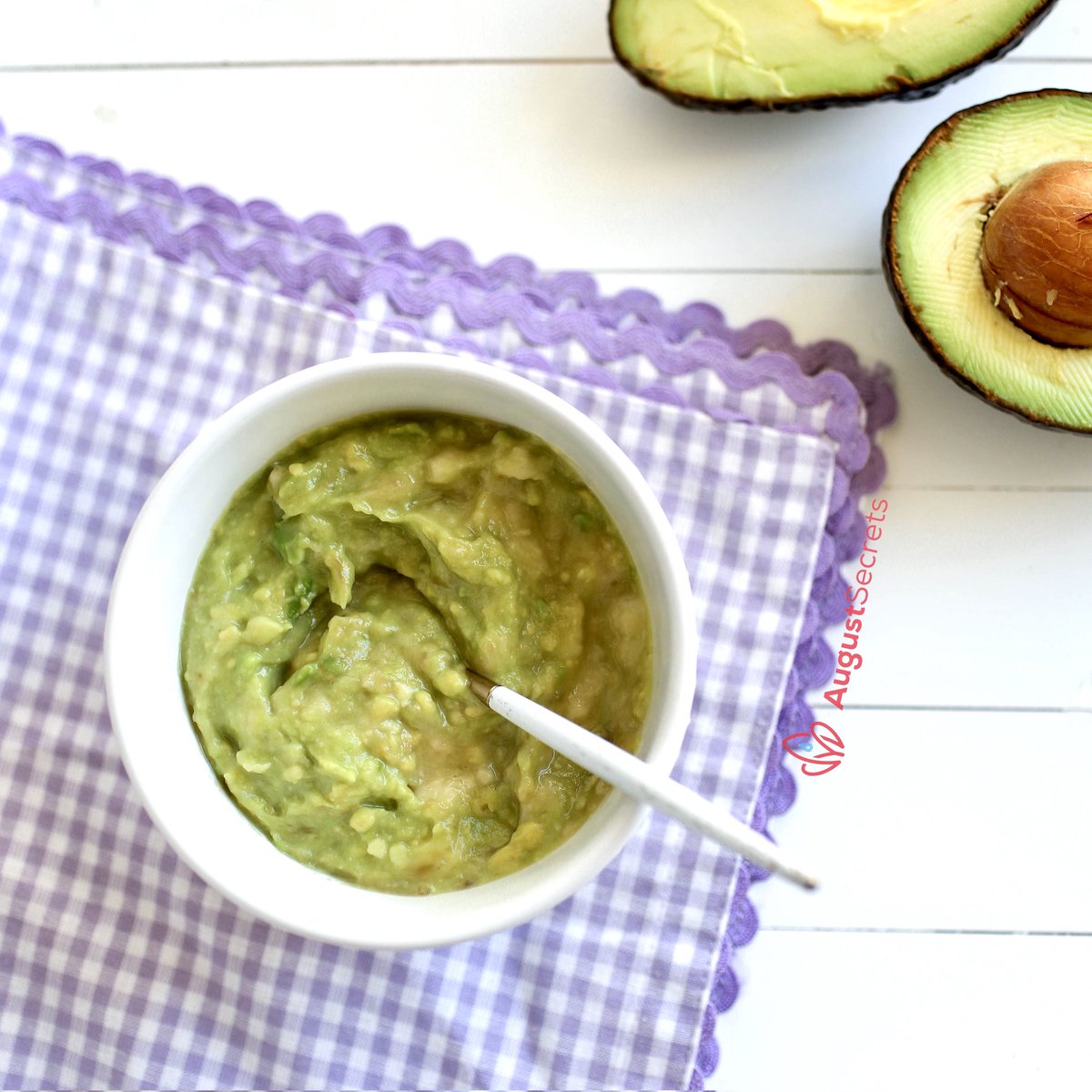 august_secrets's tweet photo. BABY'S FIRST FOOD - AVOCADO PUREE 🥑
Ready to introduce solids?
Try this simple avocado puree recipe.
Avocado puree is nutritious, packed with healthy fats, vitamin C and fiber.
All you have to do is blend and serve.
Would you give this a try?
#avocadopuree #homemade #healthy https://t.co/hQSbh3N91u