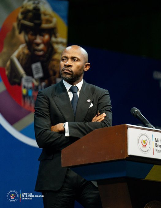 Africa_univers's tweet image. #RDC 🇨🇩 | « En parlant de paix, il faut mesurer les choses : la crise que nous traversons nous touche, mais sur 2 345 000 km², elle représente combien de pour-cent ? À l’extérieur, on réduit souvent notre pays à la guerre. Certains visiteurs arrivent à Kinshasa et s’étonnent :…