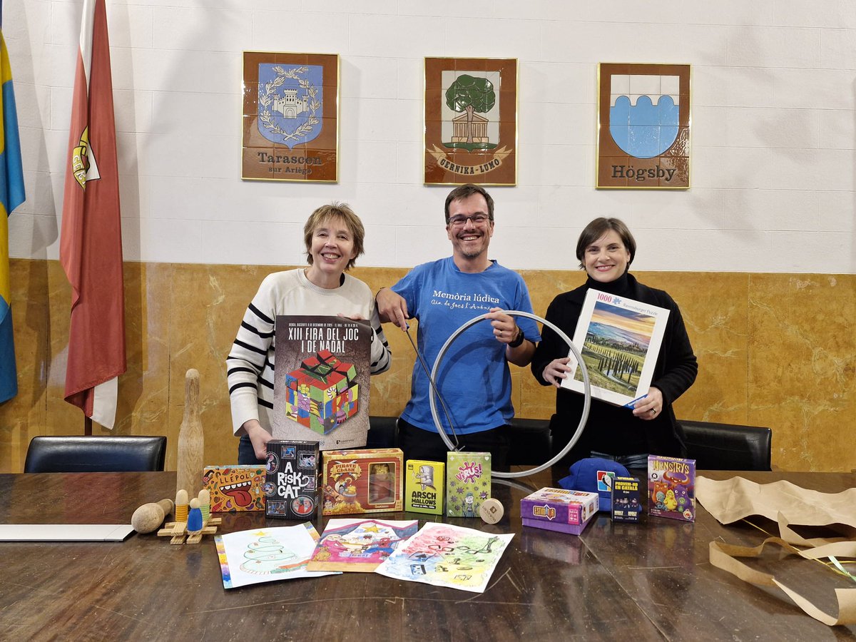 La XIII Fira del Joc i de Nadal de Berga aposta per la introducció del puzle i la construcció d'estels ajberga.cat/actualitat/la-…