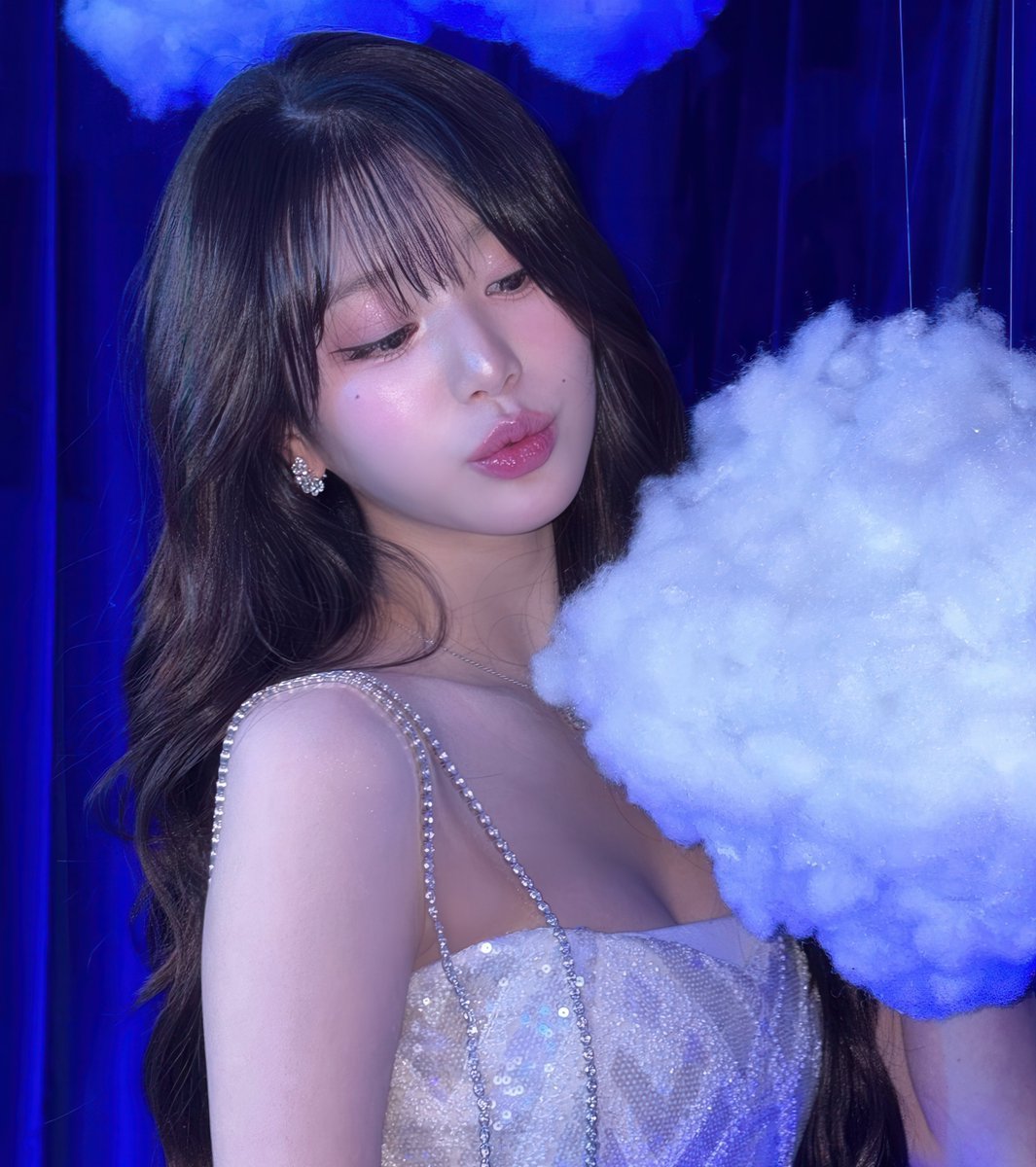 most beautiful woman on earth