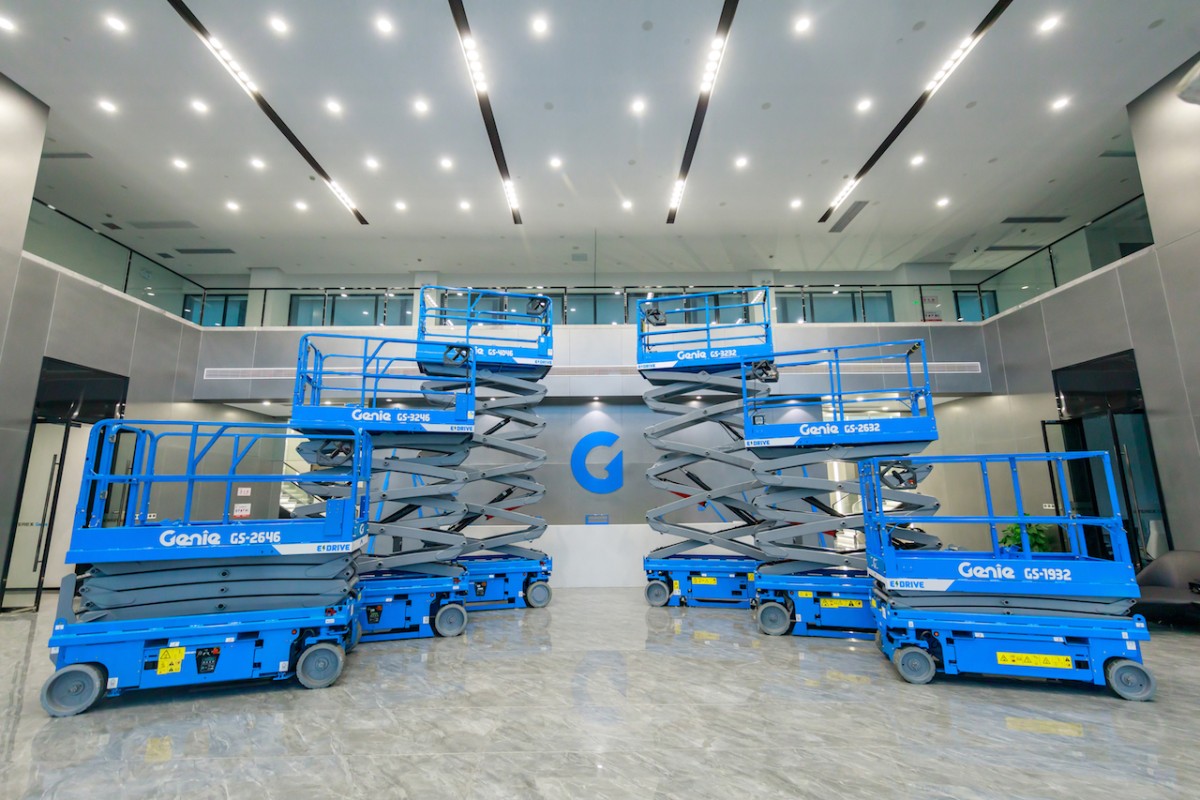 constructioncm1's tweet image. 🚀#Mateco boosts its 2026 fleet with 1,500 new Genie machines!

Scissor lifts, boom lifts, FE hybrids and Genie TraX™ to power global rentals.

🔗Read more: constructionmirror.com/mateco-places-…

#Genie #AccessEquipment #FleetExpansion  #Renewablemirror #ElectricalMirror #ConstructionMirror