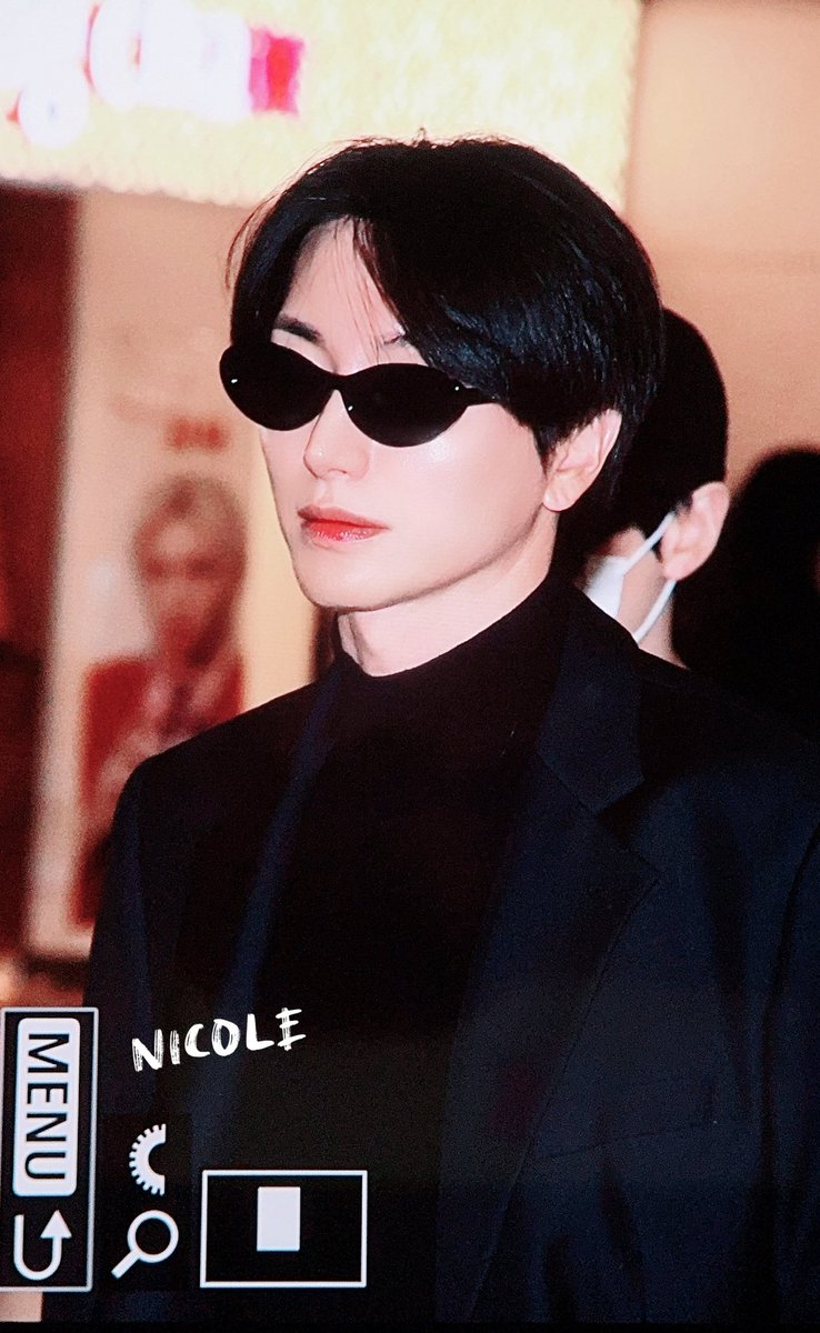 251127 ICN🛫HKG

#이특 #LEETEUK 
#イトゥク #利特 
#슈퍼주니어 #SUPERJUNIOR