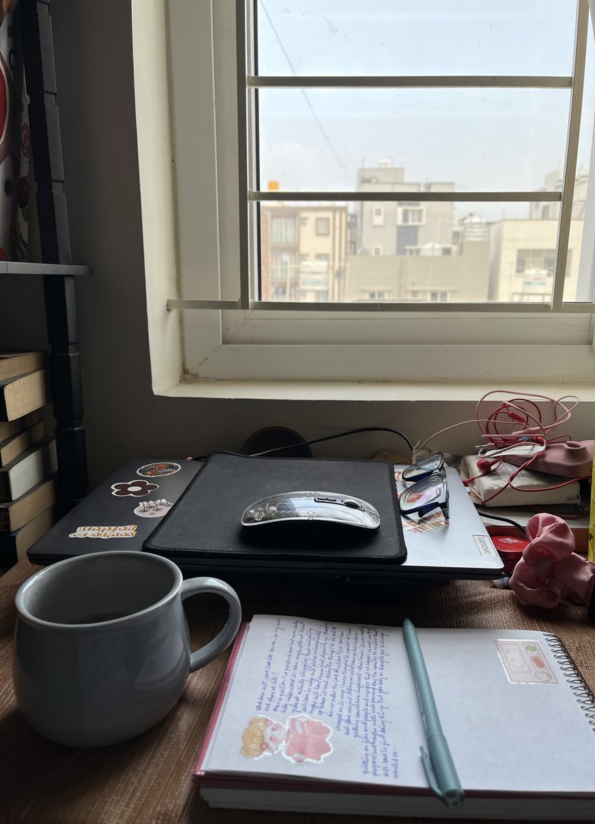 dhruviwrites's tweet image. My aesthetic is way more linear and no-nonsense than most people assume