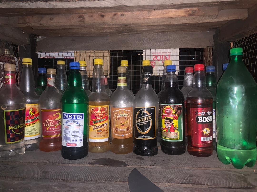 knoss_'s tweet image. En #RDC l&apos;alcool dévore notre jeunesse. La Prohibition aux #usa dans les années 1920 fut un échec, mais elle nous rappelle que l&apos;inaction est pire.

Interdire pour reconstruire.

#Repensonsnotreavenir