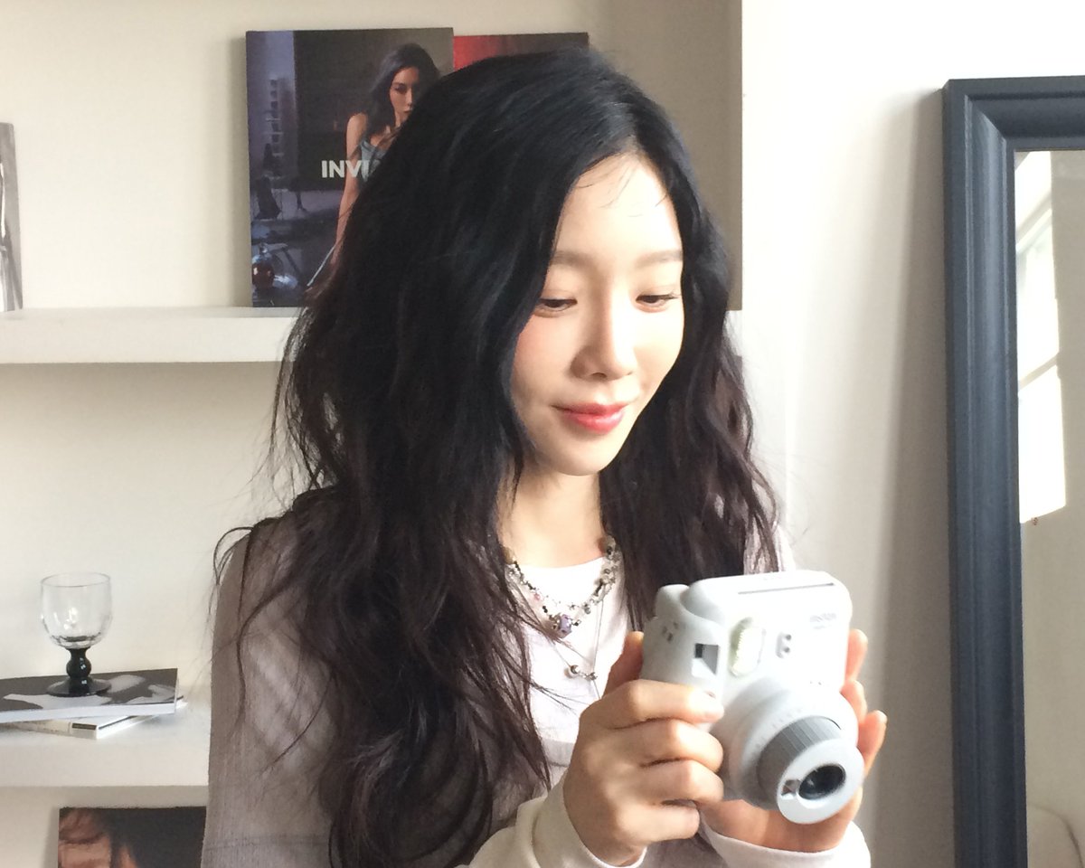 ktysource's tweet image. girlfriend taeyeon 💜
