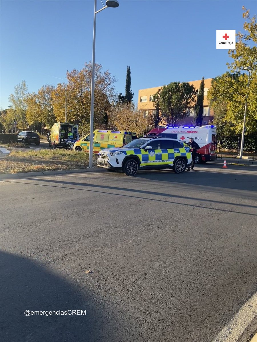 emergenciasCREM's tweet image. Tras solicitud desde #SUMMA112 uno de nuestros #SVB colaboradores con #HEMS, SVA y equipos de coordinación del SUMM112, por un atropello ocurrido en #VillanuevaDeLaCañqdq.

También intervienen Policía Local y Protección Civil

#ASEM112