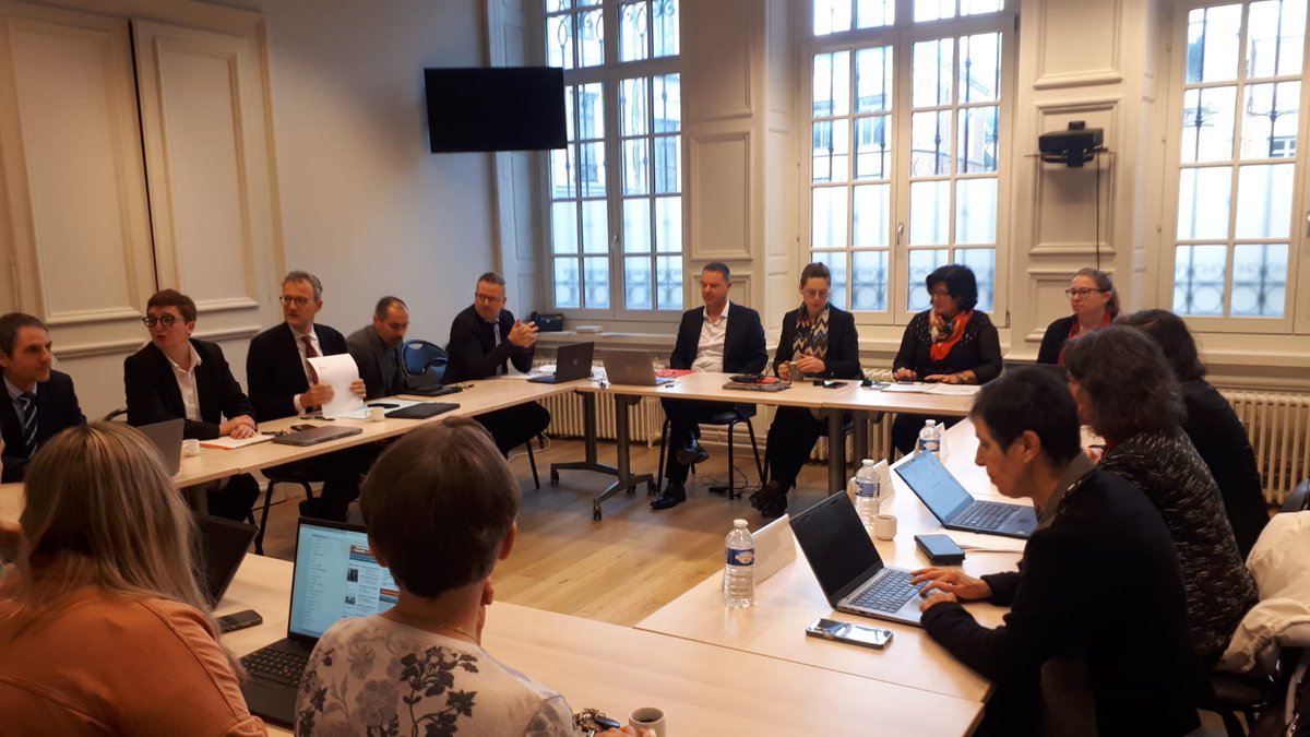 Journée d'immersion de la Cour des comptes au TJ d'Arras dans le cadre de son enquête sur le traitement des VIF par la justice et les forces de sécurité intérieure. Une occasion d'expliquer notre pôle VIF et notre engagement en faveur de la prise en charge des victimes.