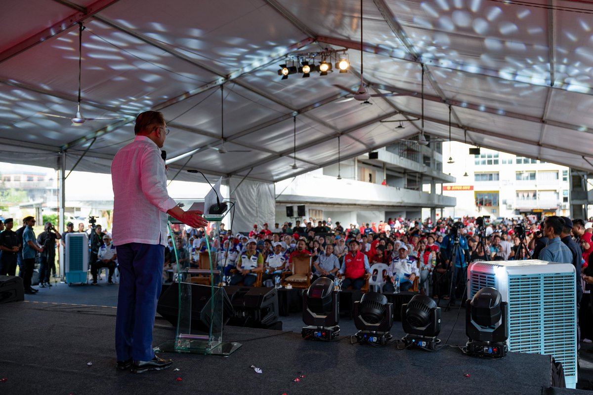 Sewaktu temu rapat bersama warga Petagas, saya tegaskan sekali lagi bahawa setiap hak, tuntutan dan kepentingan Sabah akan terus dijunjung serta dipelihara dengan penuh amanah di bawah Kerajaan MADANI.

Kita sedang memperkukuh infrastruktur rakyat untuk Sabah secara menyeluruh