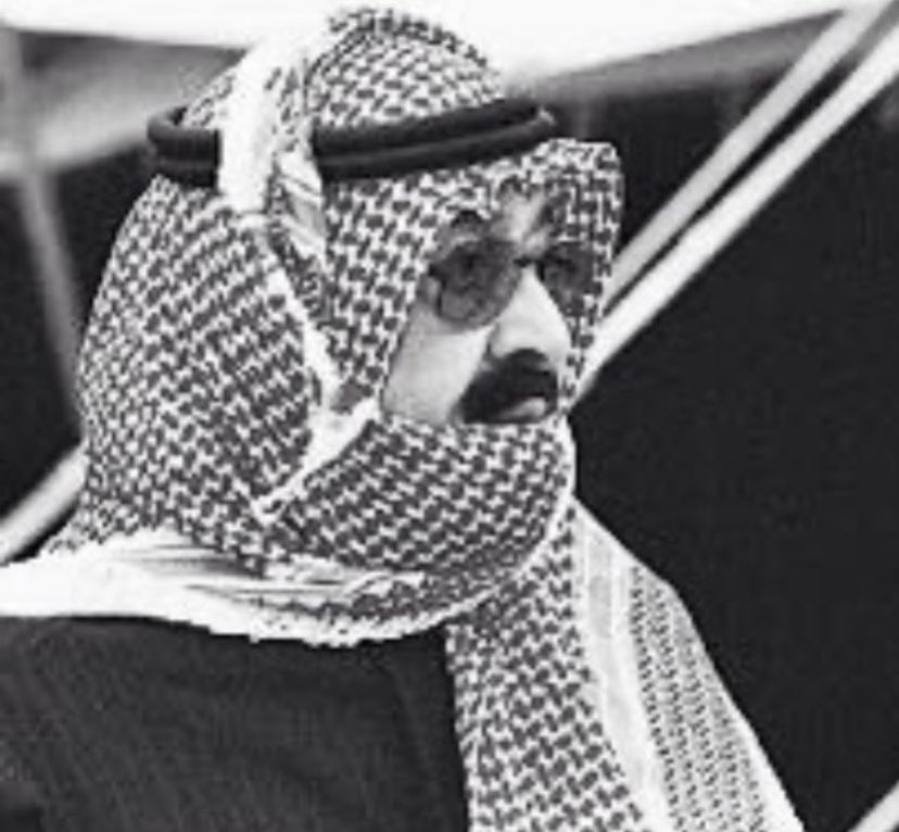 تجمّع كل ميلات الزمن وتصير:
ملاذ الظن ، والتشكيك،، والعلّة

عدا ثنتين ..ميلتهن عدال وخير
شخاليل المطر ، وعقال عبدالله