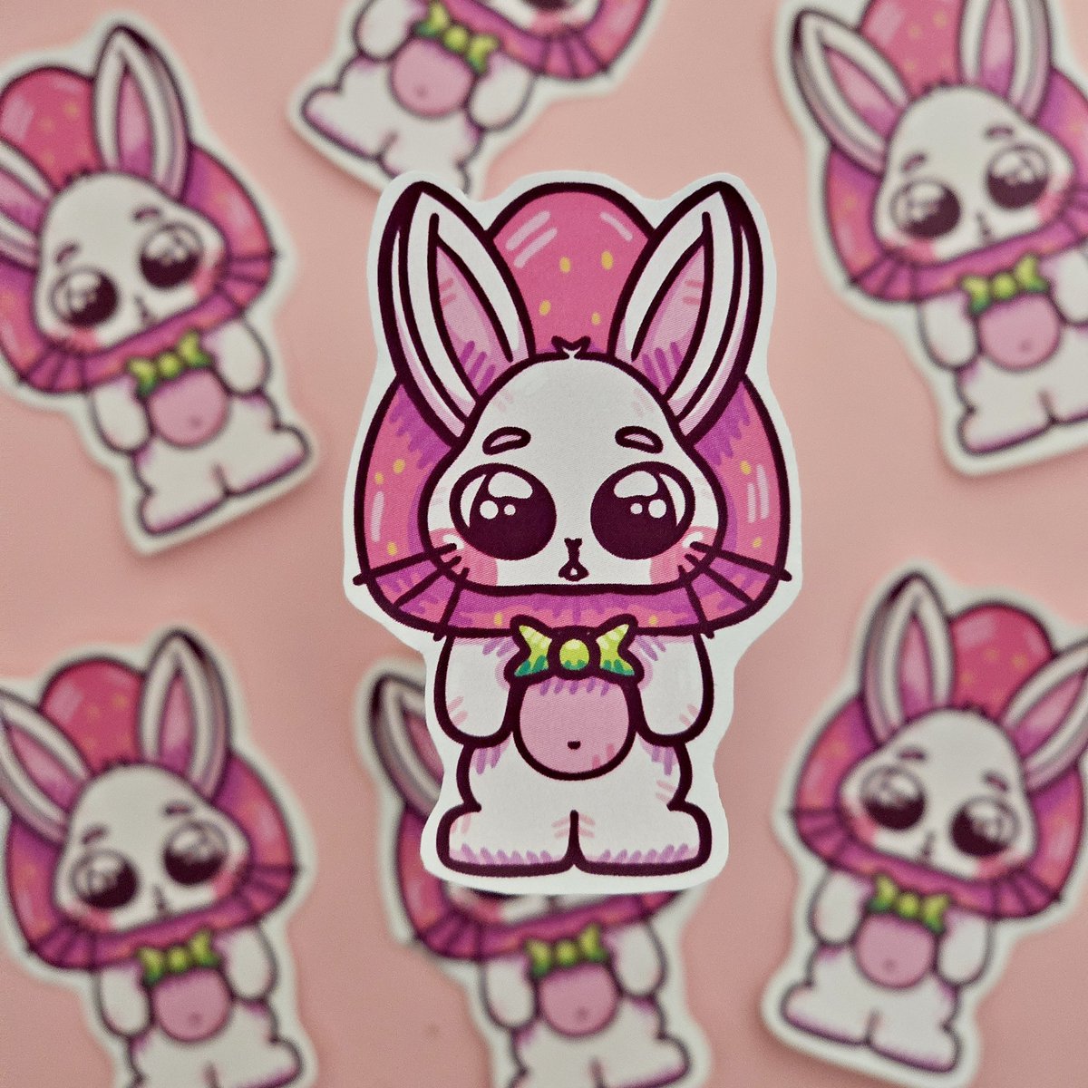montselabb's tweet image. Say hello to Strawberry Bunny! 🍓🐰  
My newest handmade sticker is here! ✨ — all designed, printed and cut by me with love ✂️💖
Get yours on Ko-fi or Instagram! ⬇️  
[linktr.ee/montselab]
#handmadestickers #montselab #kawaiistickers #holostickers #strawberrysticker