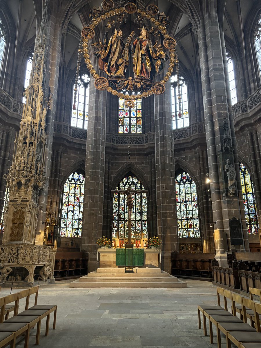 🇩🇪 St. Lorenz Church ゴシック様式の壮大な教会 ファサードの装飾