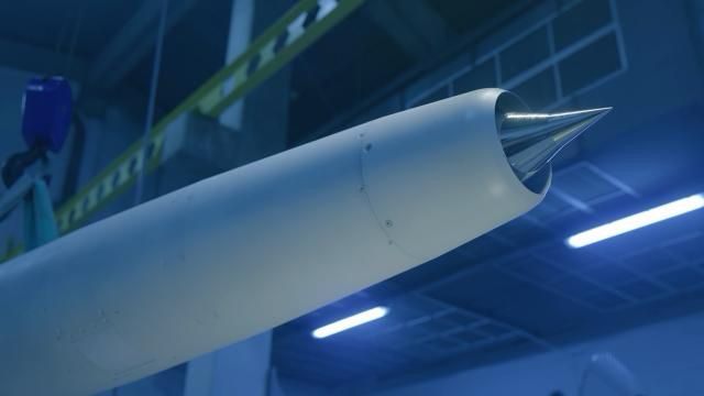 Türkiye’nin yerli Ramjet motoru: Sayılı ülkede var

Türkiye dünyada çok az sayıda ülkenin sahip olduğu Ramjet motor teknolojisinde kritik aşamaları başarıyla geçiyor. Motorların uzun mesafelere yüksek süratle gidebilmesi yerli ve milli mühimmatların sahadaki etkisini artıracak