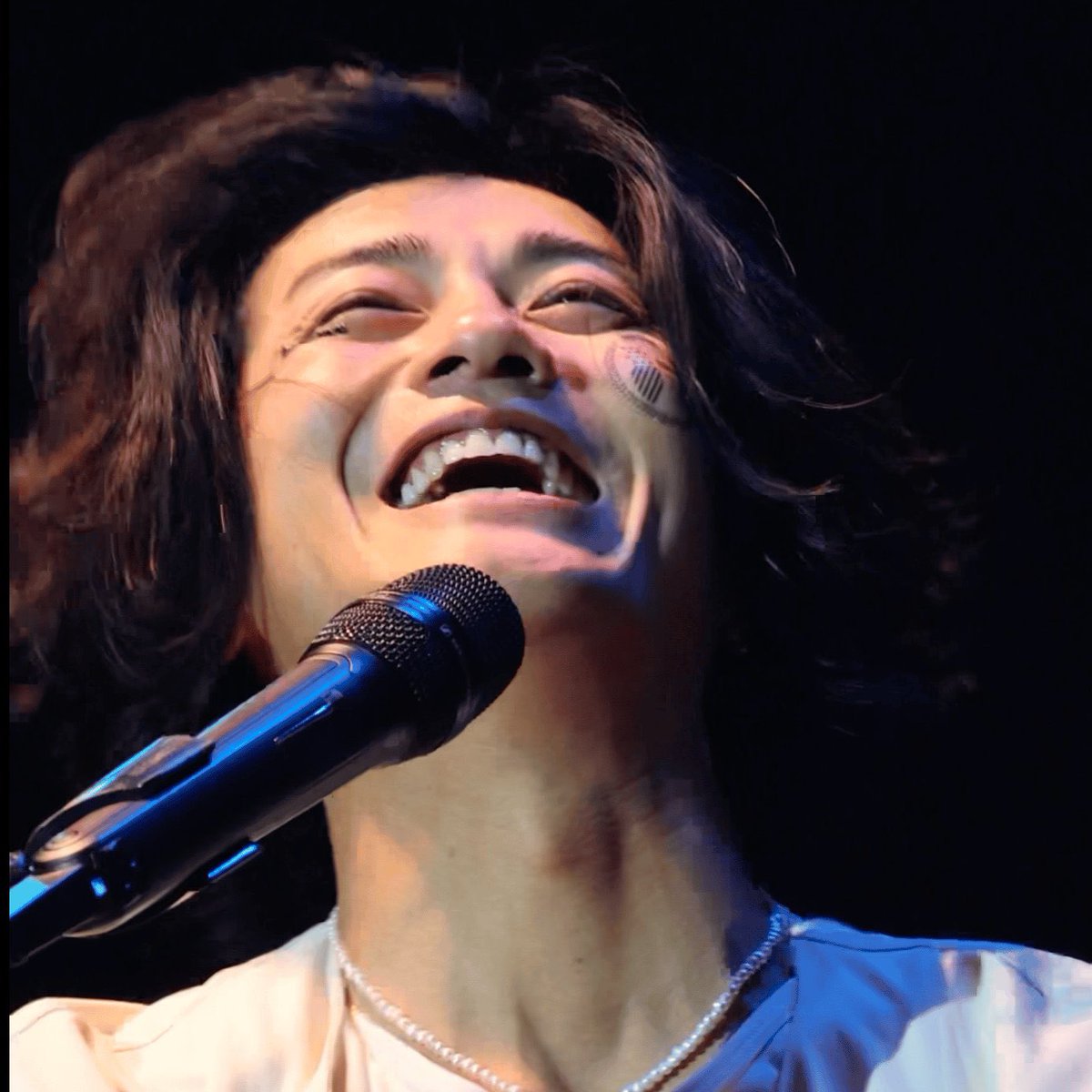 nanyanennnn's tweet image. may u smile the widest happiest smile forever and ever 
w those uneven teeth and the deep smile lines and the little wink ur eye does when u laugh too hard 

i will always love to see u happy!!!!!!