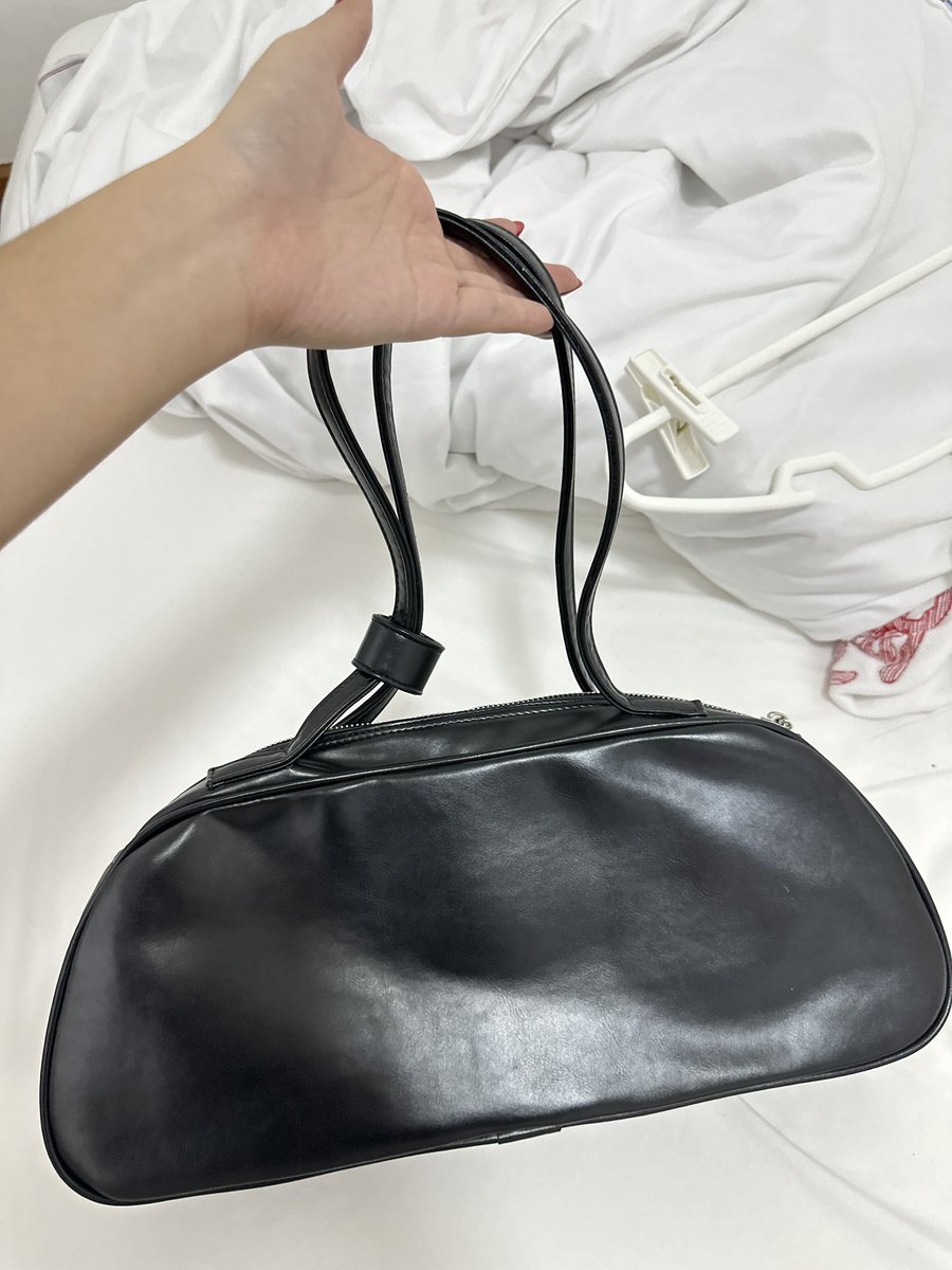 usedbleunei's tweet image. ♡  gotcha_offcial สภาพใหม่มากไม่มีตำหนิ shop 1,000+ 

ส่งต่อ 250 x งดต่อ x

#ส่งต่อเสื้อผ้า #เสื้อผ้ามือสอง #ส่งต่อเสื้อผ้ามือสอง  #โล๊ะตู้เสื้อผ้า #โล๊ะตู้เสื้อผ้ามือสอง #vghbkkมือสอง #duex #vghbkk #stylistshop