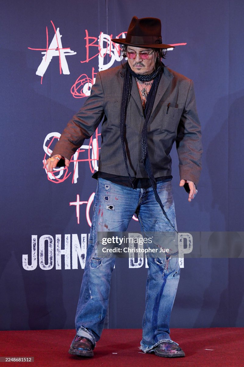 Another Shots of God Dad (#JohnnyDepp) attends a press conference for the preview of “A Bunch of Stuff - Tokyo” on November 27, 2025 in Tokyo, Japan. 

(Photo by Christopher Jue/Getty Images)