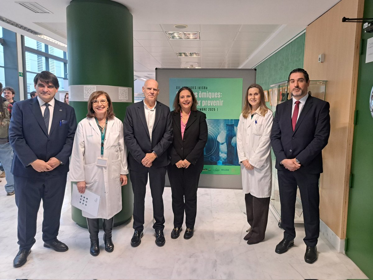 La consellera de Salut, @ManuelaG_Romero, ha inaugurat les jornades «Ciències òmiques: predir per prevenir» de l’<a href="/idisbaib/">IdISBa</a>
Ha destacat que els avanços en aquestes àrees són clau per al futur de la sanitat. Permetran una atenció personalitzada i tractaments adaptats a cada pacient