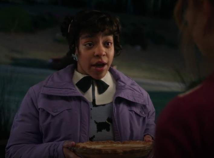 nothtsonlywmn's tweet photo. the fact that erica can cry on command like this and then stab this bitch in the neck...her villain arc https://t.co/tTvDz1GXeU