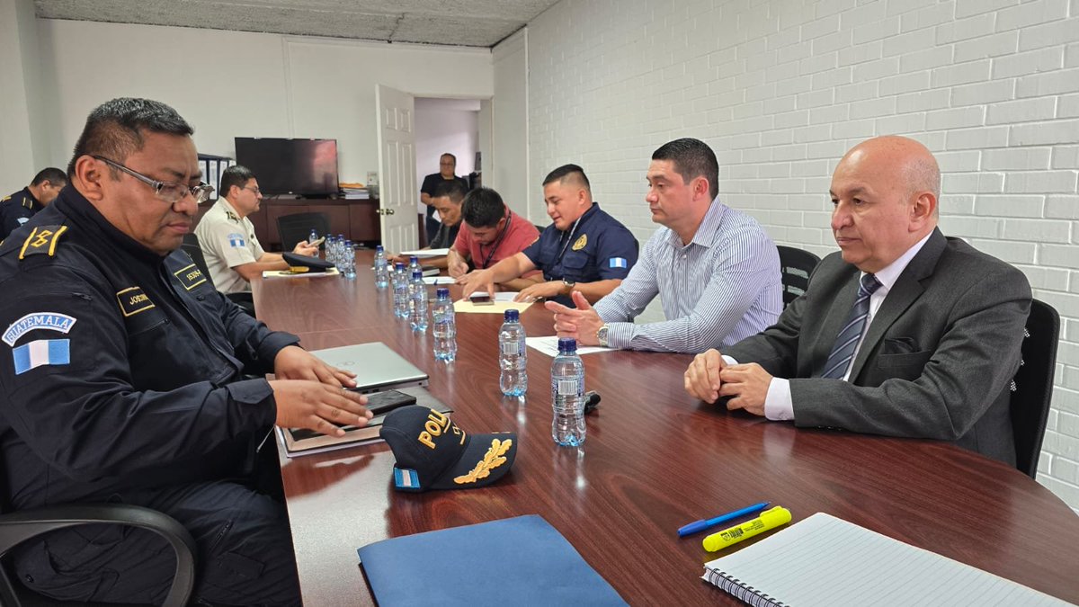 DiariodeCA's tweet image. SP recibirá apoyo de EE. UU.

El Ministerio de Gobernación informó que la próxima semana arribará al país un experto en infraestructura penitenciaria, enviado por la Oficina Internacional de Asuntos Antinarcóticos y Aplicación de la Ley (INL) de Estados Unidos, para apoyar los…