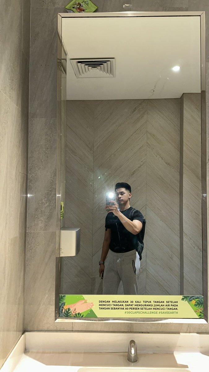 Akang_tona tweet media