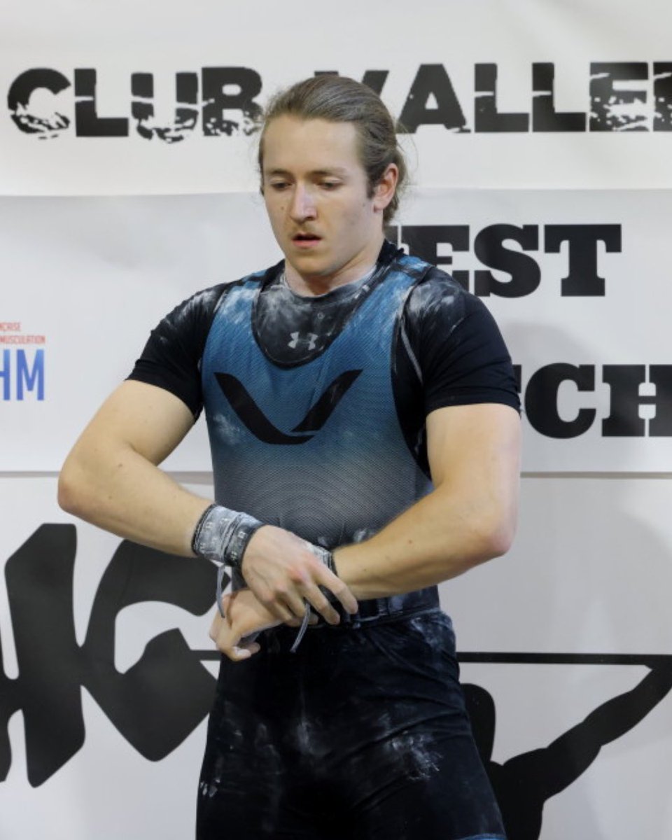 FFHaltero's tweet image. 𝙅𝙤𝙮𝙚𝙪𝙭 𝙖𝙣𝙣𝙞𝙫𝙚𝙧𝙨𝙖𝙞𝙧𝙚 Youenn 🎂🥳

Notre athlète de l’INSEP fête en ce 27 novembre ses 2️⃣1️⃣ ans 🎉🤩

#TeamHaltero #TeamFranceHaltero