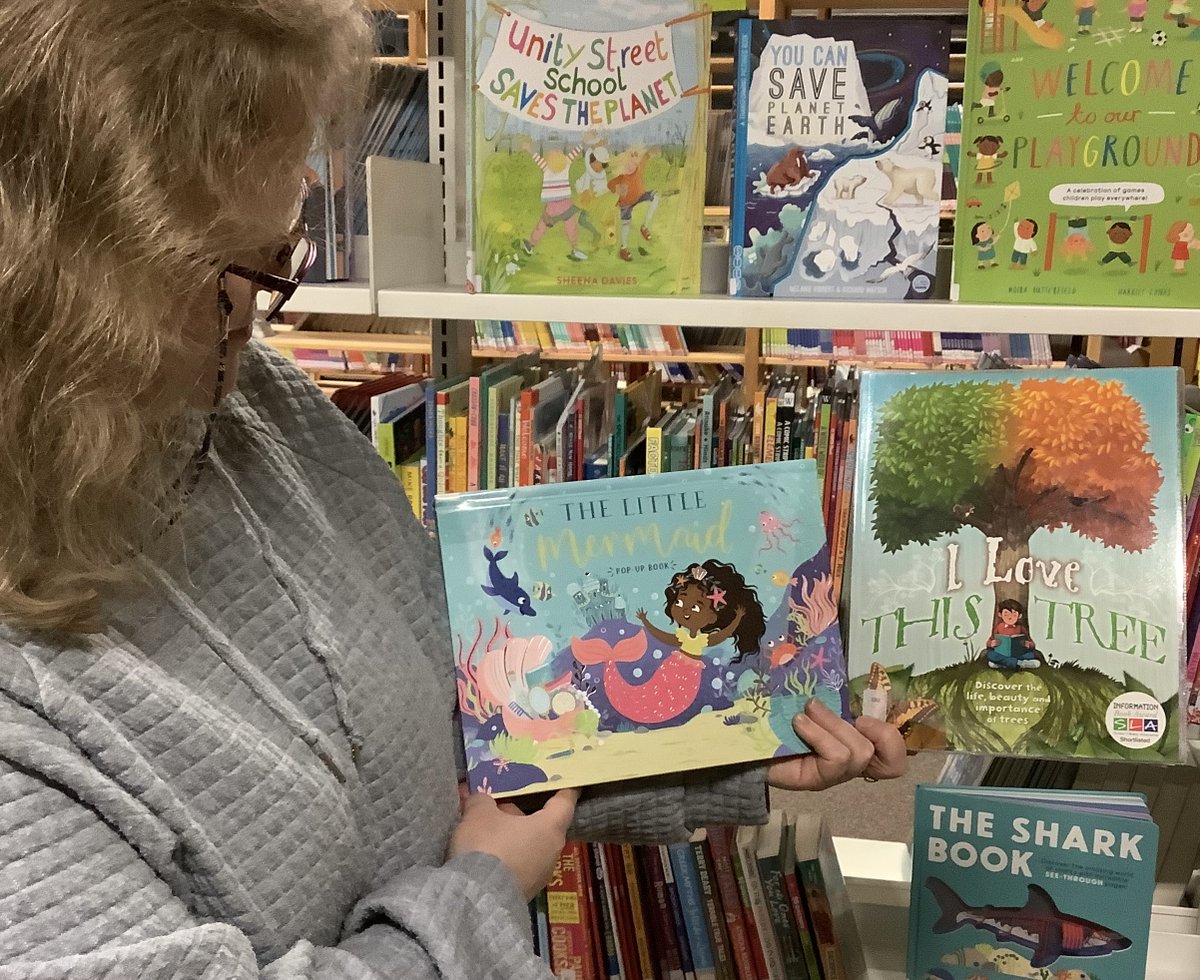 Lancashire School Library Service tweet media