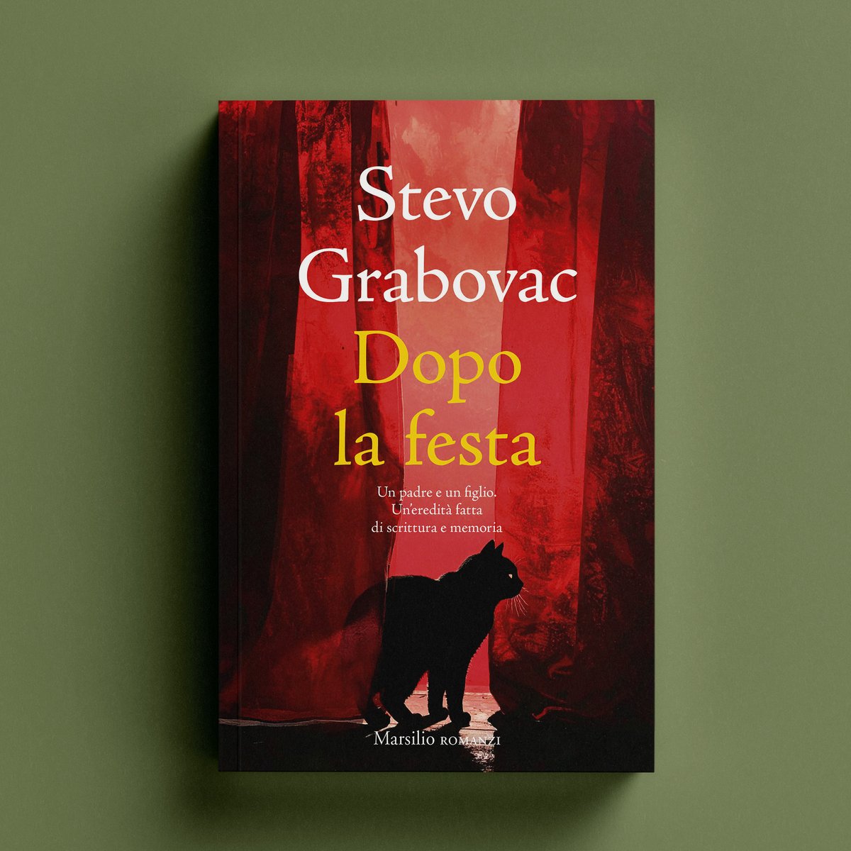 MarsilioEditori's tweet image. Un padre e un figlio. Un’eredità fatta di scrittura e memoria.

✍️ Stevo Grabovac
📖 Dopo la festa
Traduzione dal serbo di Marija Bradaš e Marijana Puljić

📅 Da oggi in libreria!
🔗 marsilioeditori.it/libri/scheda-l…

#Marsilio #Romanzi #StevoGrabovac #DopoLaFesta #Jugoslavia