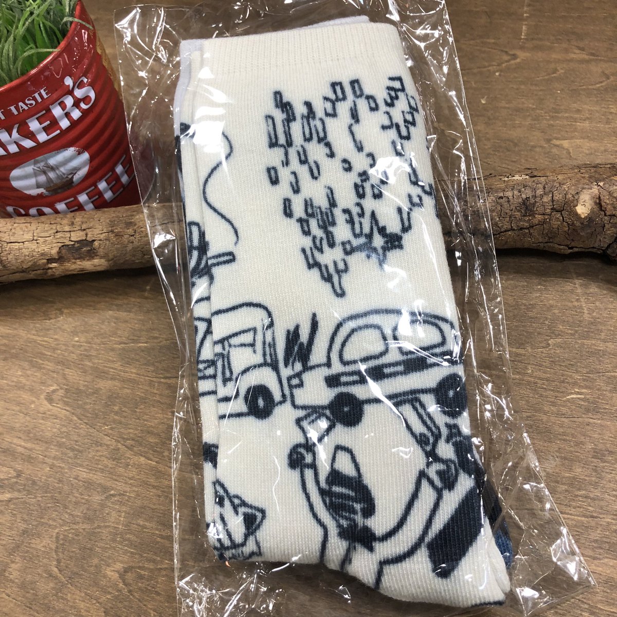 MIX4501's tweet photo. あったかワンピースや可愛いイラストの靴下が入荷しました！

寒い冬を楽しく乗り切りましょう♪ https://t.co/uyTz7VTZuF