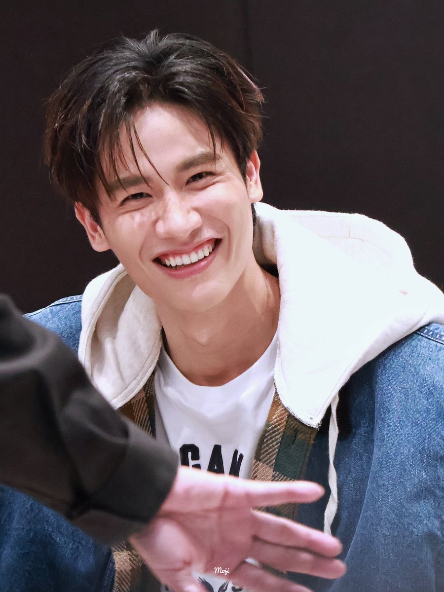 momiji_mig's tweet image. องค์ชายสดใส

TAYNEW WITH AMERICAN EAGLE

#AmericanEagleTH #AEJeans
#Tawan_V