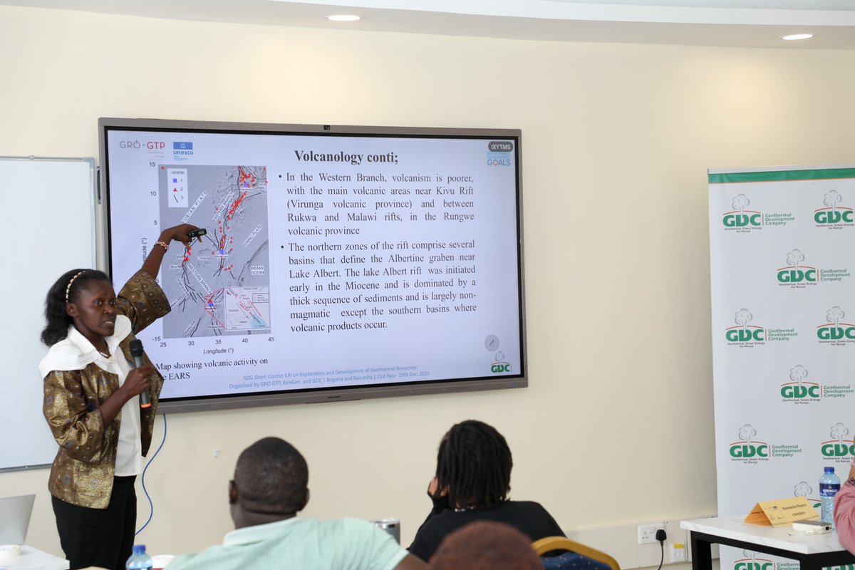 GDCKenya's tweet photo. #TeamGDC Senior Geologist, Dr. Marietta Mutonga, takes #SDGShortCourseVIII participants through a session on the Structural Geology of the Western Rift, covering tectonics, volcanology and geothermal activity. https://t.co/l09CyiInIT