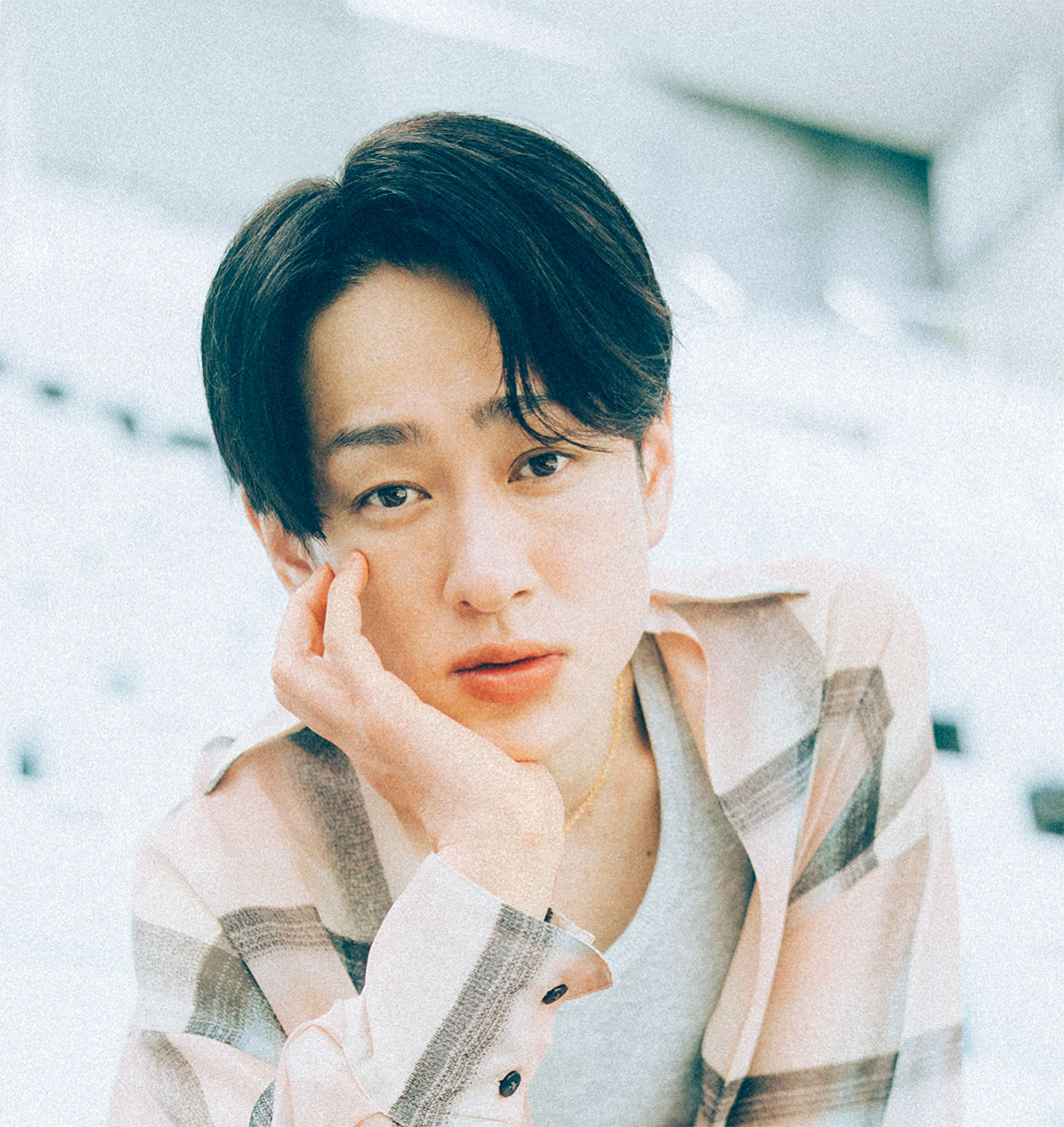 すごい！！今年の顔2025のひとりにわれらが横山くんが😆🖤🖤🖤🖤🖤