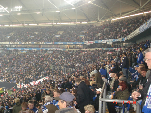 Simon Curtis tweet media