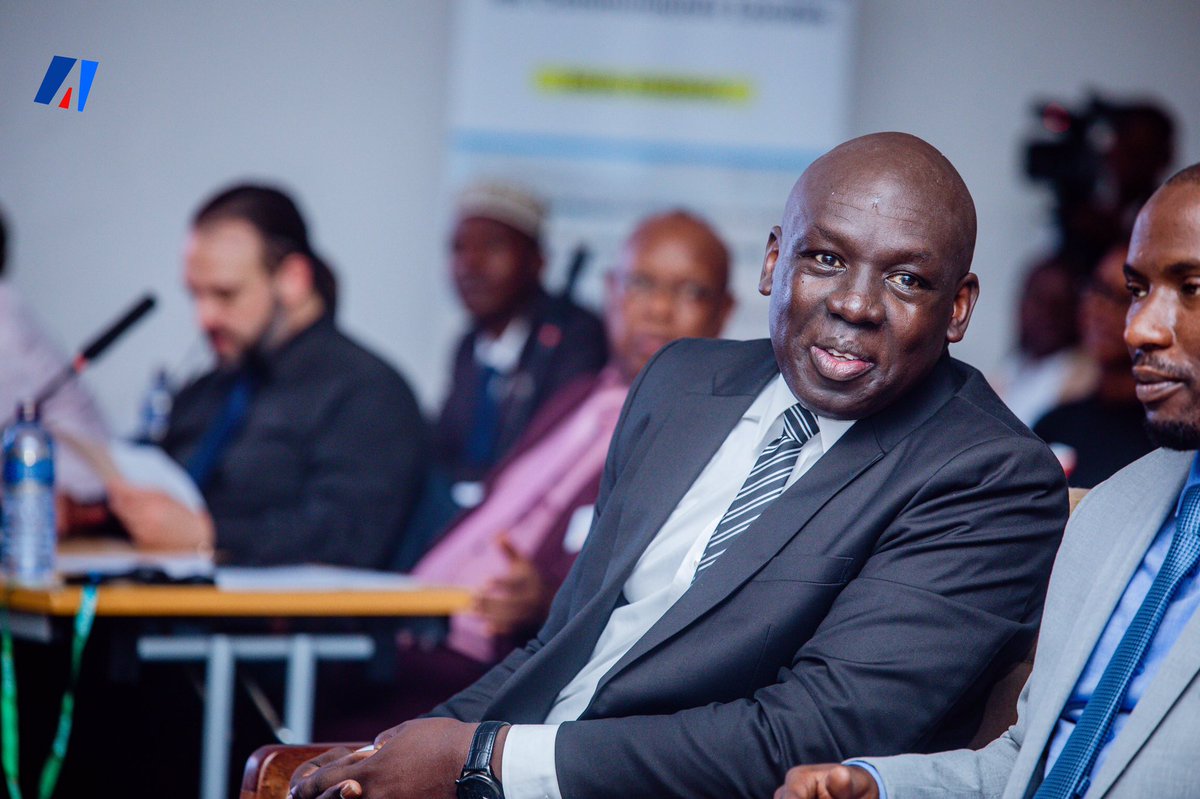 akezanet's tweet image. 🔴#BREAD2025: Pour le Burundi, le COMPACT Energie, ambitionne d'atteindre 70% d'accès à l'énergie et 40% d'accès à la cuisson propre.
=====================
Dans son discours d'ouverture, le Premier Ministre du Burundi, @NtahontuyeN est revenu sur l'objectif global de la journée: