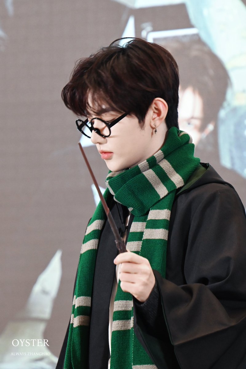 OysterM_Hao725_'s tweet image. 251122
👓하오리 포터

#ZHANGHAO #장하오 #章昊 #ジャンハオ
#ZEROBASEONE