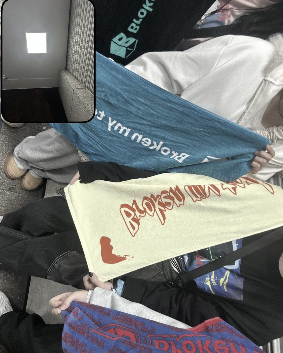 Dh0217mga's tweet image. 固定用🏷️

あの子の痛みも 涙の理由も 
       冷たい視線が刺さった今ならば
                     貴方は分かってくれるかな

ブロークンのライブほとんど単番なので気軽にお話できるBrocks探してます。
 #Brokenmytoybox 
 #Brocksと繋がりたい