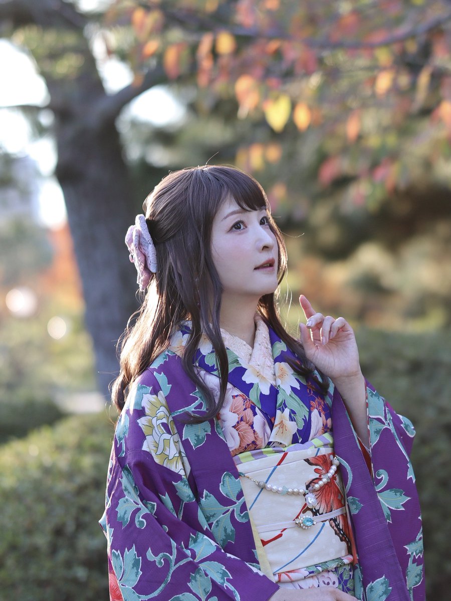 連休は近場の紅葉へ🍁まだまだこれからぽかったけど色付いてる木もあって綺麗でした☺️羽織でちょうど良い気温だったので暖かい秋が長く続いて欲しい🍂
#アンティーク着物