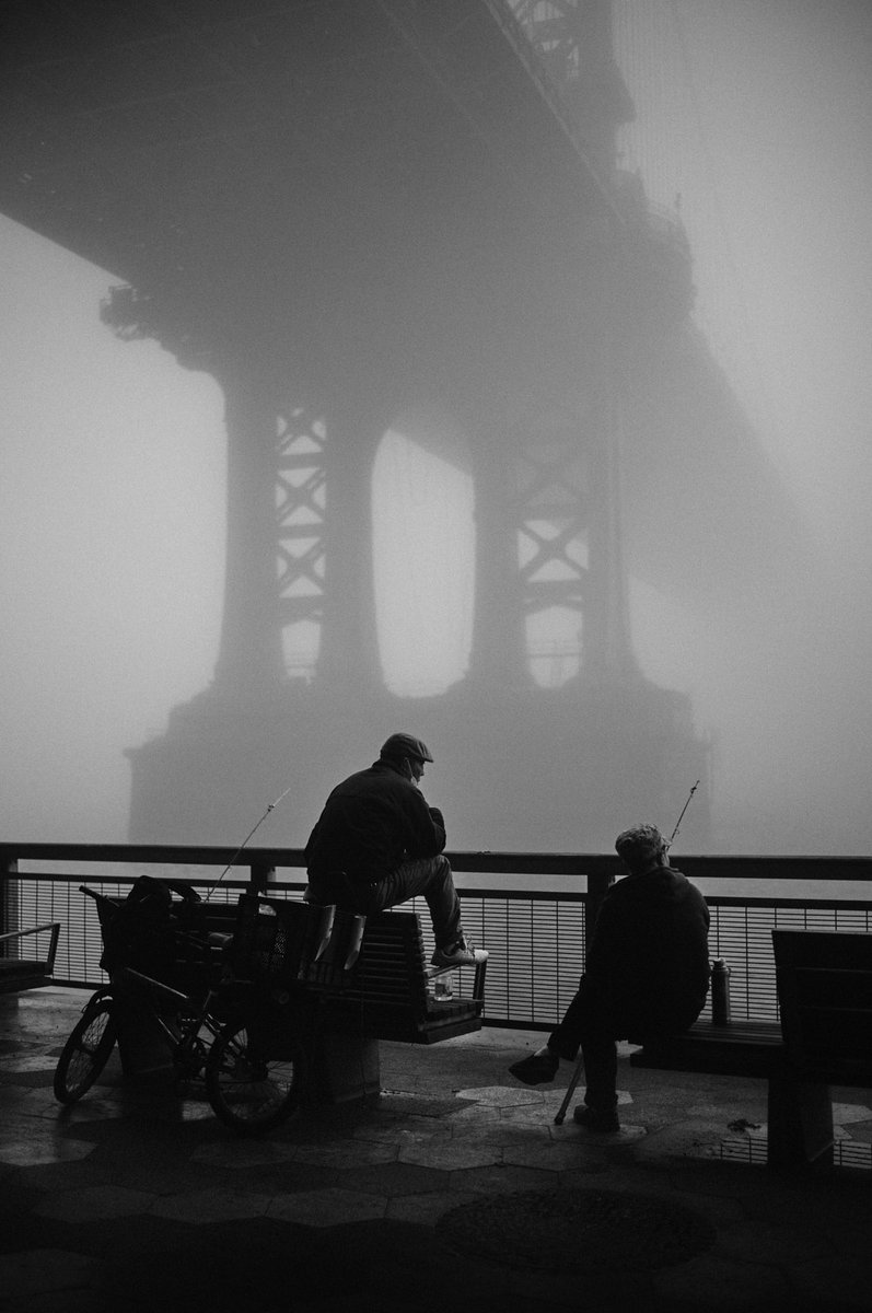 Another favorite of mine. This was actually shot whilst I was teaching a workshop in New York. The cool thing we had at least 5 images from attendees go on to win competitions or get honorable mentions just from that morning.

#nyc #streetphotography #leica